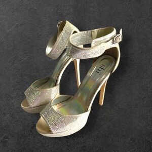 Shi by JOURNEYS platform heels